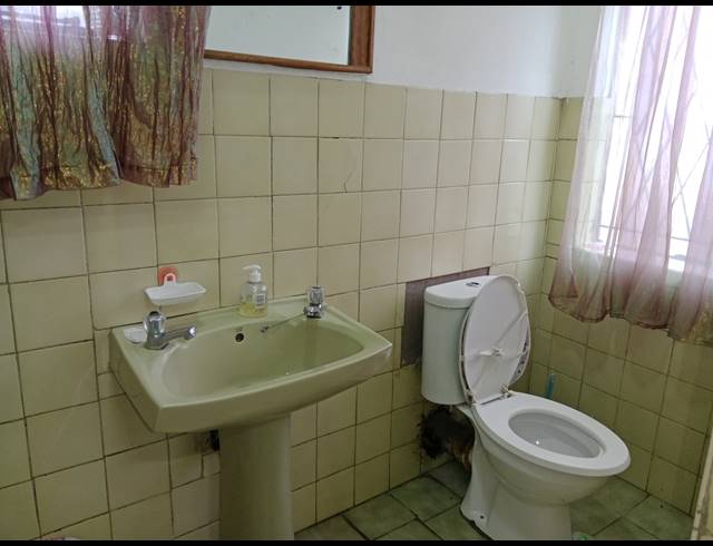 5 BEDROOM HOUSE FOR SALE IN RAISETHORPE